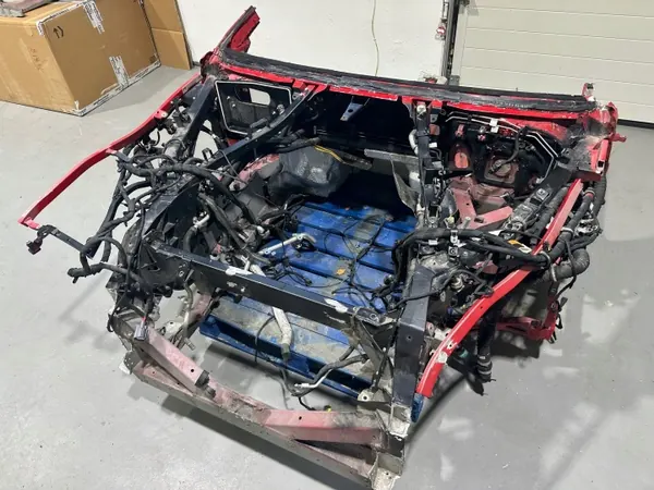 Ferrari 812 etutukirunno OEM 320985 - Oikea puoli image 4