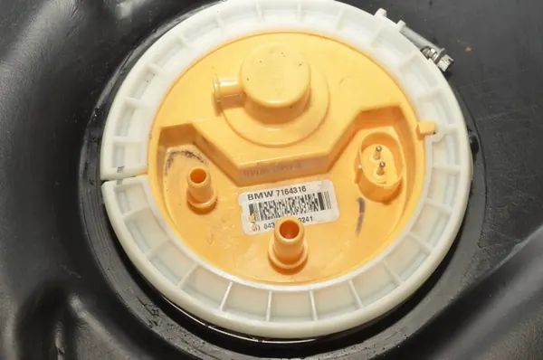 Kraftstofftank BMW X5 OEM 7164316 - 3.0L Diesel 2017 image 6