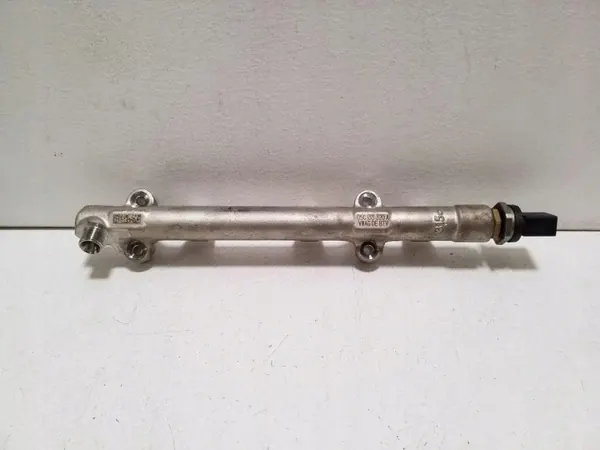 Injectorrail OEM 05C133320A voor Audi A3 8Y 1.0 TSI image 5
