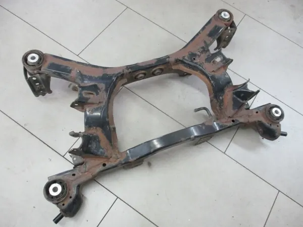 Subaru Legacy 09-14 V Hinterachsträger OEM Teil image 3