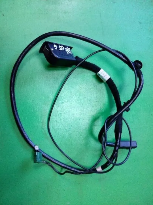 Multimedia-Interface-Kabel Mercedes-Benz OEM A218820 image 2