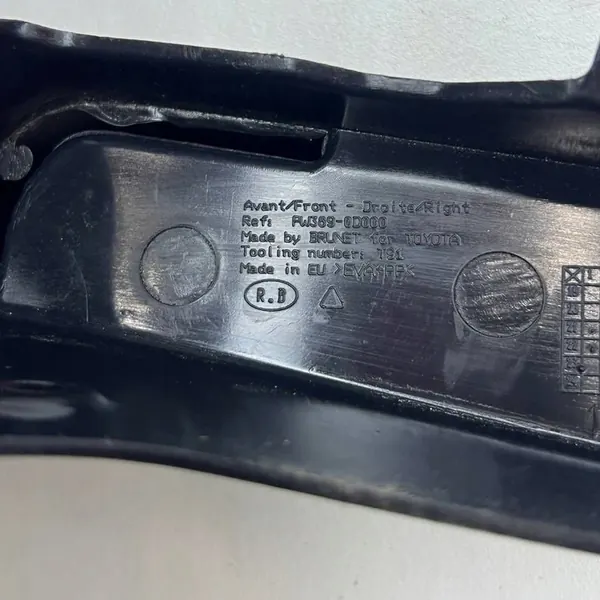 Vänster fram skärmbreddare Toyota Yaris XP210 PW389-0D000 image 5