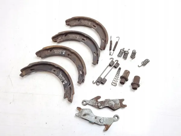 MAM57106 OEM Remblokken achter voor Mercedes SLK R171 image 2