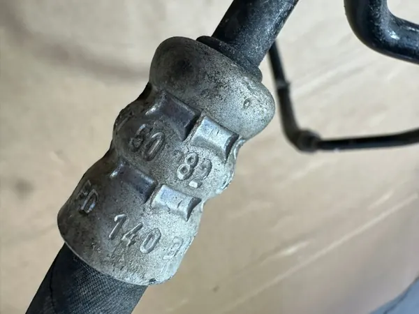 Conducto aceite suspensión Mercedes SL R230 - Pieza OEM image 10