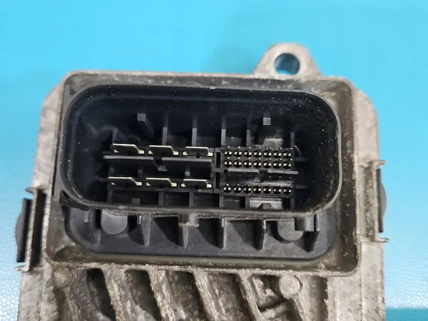 Hyundai Versnellingsbak Controller OEM 954A2-2N200 Gebruikt image 3