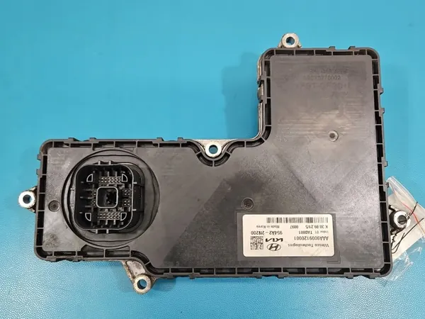 Hyundai Versnellingsbak Controller OEM 954A2-2N200 Gebruikt image 5