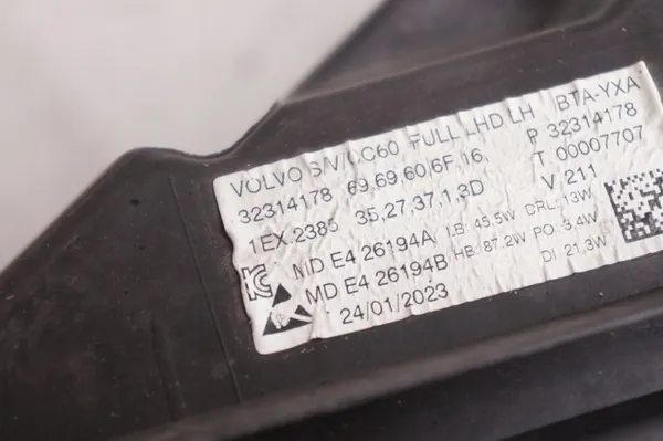 VOLVO S60 III V60 II Vasemman Etu Full LED Lamppu 32314178 image 5