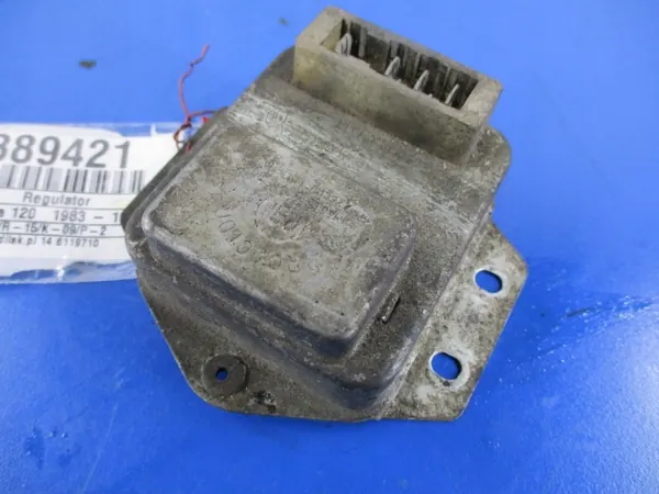 Skoda 120 Spanningsregelaar OEM 443116419070 image 2