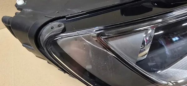 AUDI A3 8V0 Faro Delantero Derecho image 4