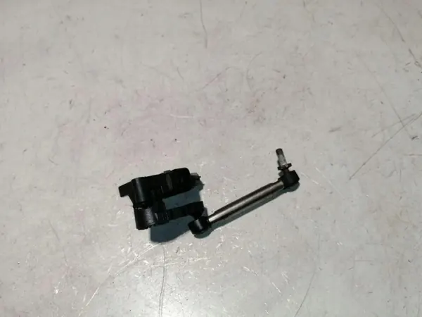 Fram höger nivåsensor OEM 238211502R Renault image 3