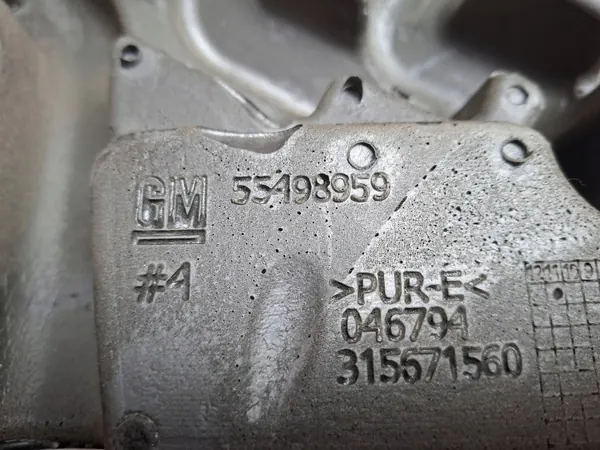 Moottorikannen yläkilpi OEM S26301338 Opelille image 3