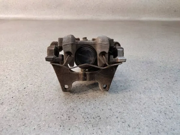 Jarrusatula taka-vasen OEM 3Q0615405M VW Tiguan image 3
