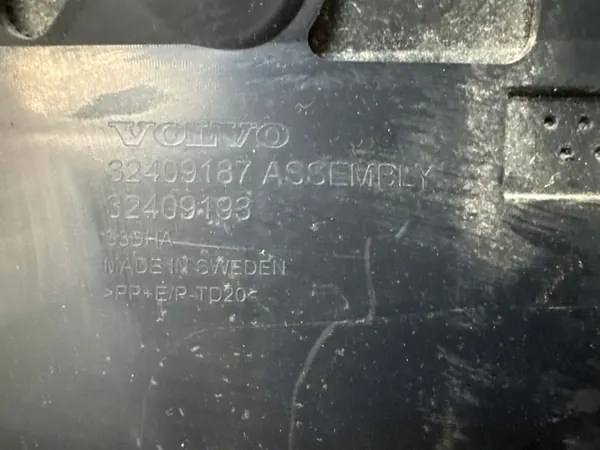 Volvo XC40 Deurlijst Rechts Achter OEM 32409187 image 8