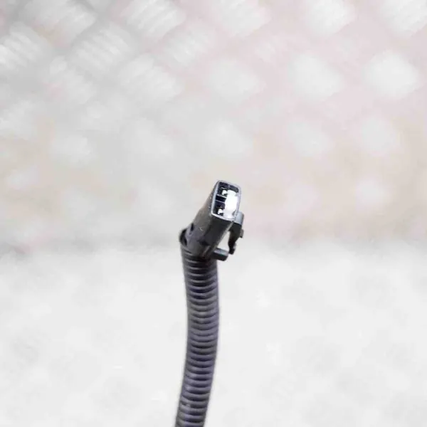 KIA Rio 2012 Sensor de velocidade da roda ABS direito image 6