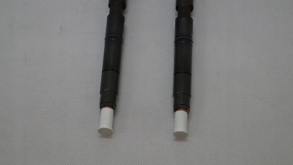 VENGA i20 ix20 i30 CEED 1.4 CRDI Inyector 33800-2A760 image 3