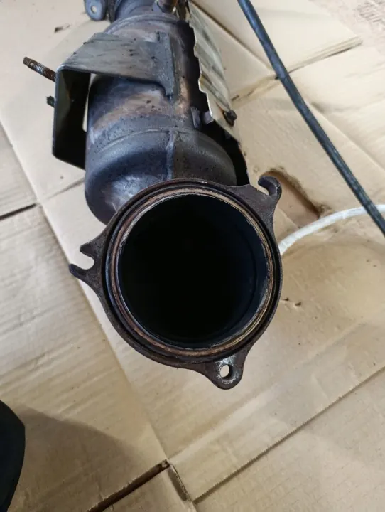 Catalyseur Ford OE BV61-5E211-EG d'occasion image 3
