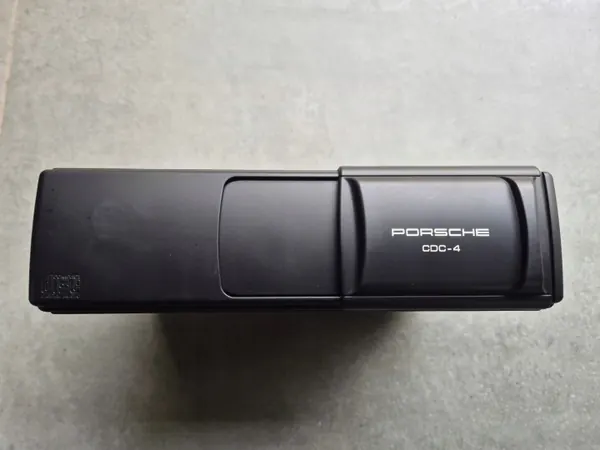 Changer CD Porsche OEM 99764514002 - Occasion image 2
