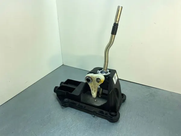 Gebrauchter Mini OE Schalthebel OEM 863021406 image 2