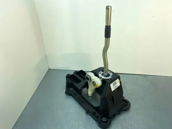 Gebrauchter Mini OE Schalthebel OEM 863021406 image 3