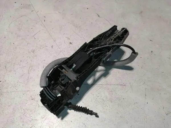 VW Sharan fram höger dörrhandtagsram OEM 5L0837885C image 2