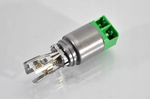 Groen solenoïdeventiel OEM 064.5 voor ZF 6HP19A image 2