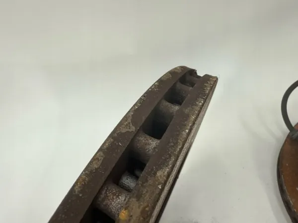 Jeu de disques et étriers avant OEM LAA18748 image 10