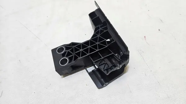 Fram Höger Stötdämpare Fäste Mercedes C-Klass A206 image 4