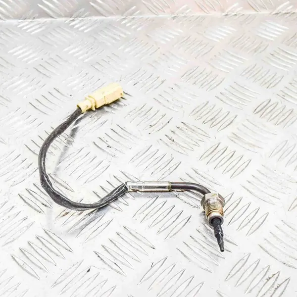 Sensor de temperatura de escape Porsche Cayenne 2017 OEM 059906088BR image 2