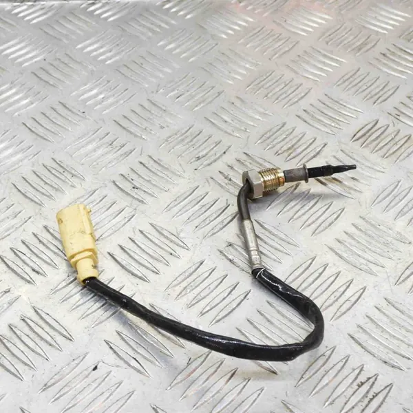 Sensor de temperatura de escape Porsche Cayenne 2017 OEM 059906088BR image 3