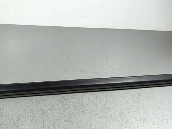 Subaru Forester SK Takaluukun lista image 3