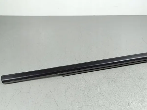 Subaru Forester SK Takaluukun lista image 4