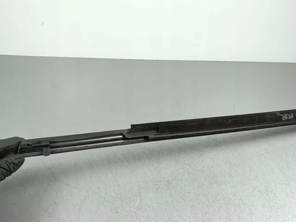 Subaru Forester SK Takaluukun lista image 8