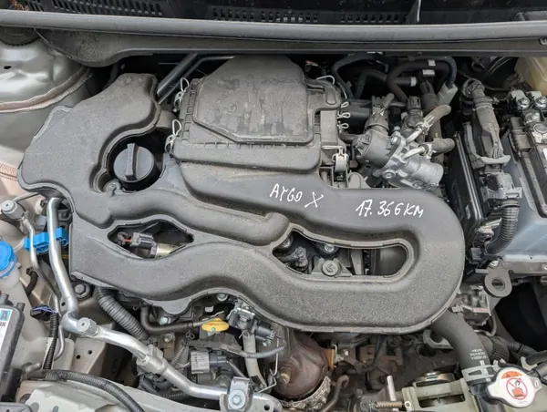 Toyota 1KR-B52 Komplettmotor mit Einspritzdüsen image 8