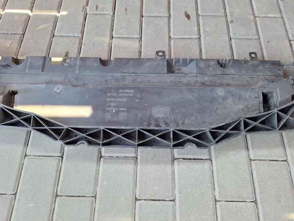 OEM 9671619080 S-P Cache Traverse Bas Pare-choc Avant image 7