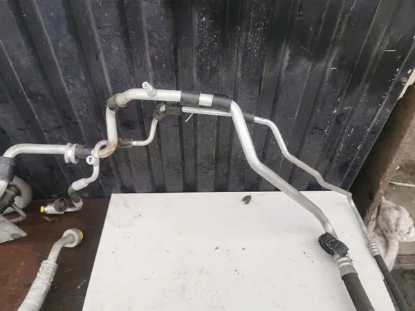 Ilmastointiletku VW Golf V image 5