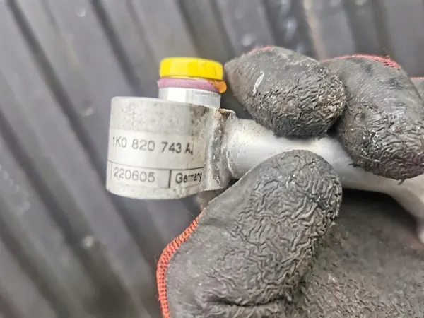 Ilmastointiletku VW Golf V image 7