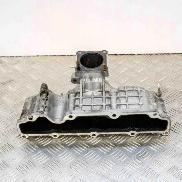 Colector de admisión Toyota OE OEM 171110R011 - 2.2L image 2