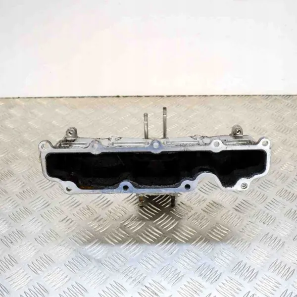 Colector de admisión Toyota OE OEM 171110R011 - 2.2L image 5