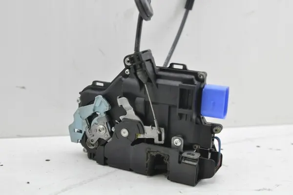 Linke vordere Türschloss VW TOURAN 3D1837015AS image 2