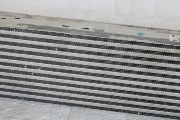 INTERCOOLER TRAFIC VIVARO 144960050R image 4