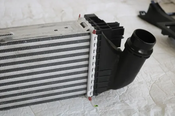 INTERCOOLER TRAFIC VIVARO 144960050R image 5