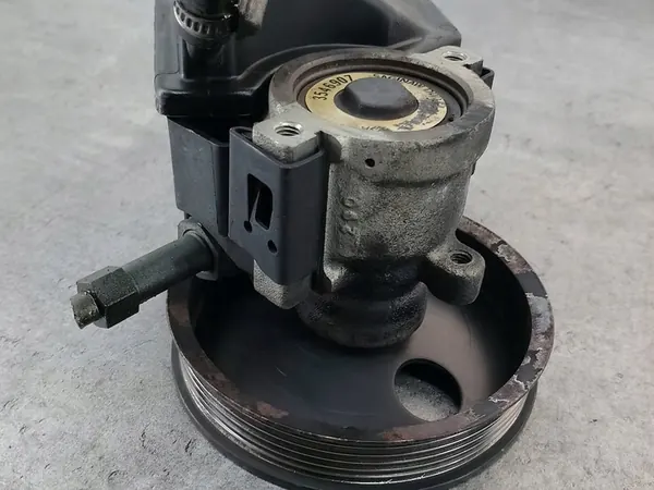 Bomba de direção assistida Volvo V70 I 3546907 2.0 20V image 2