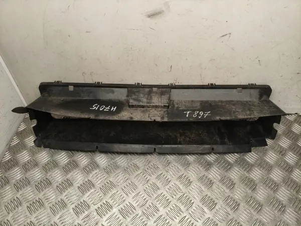 Rejilla radiador Ford Explorer 2020 OEM LB5B8314A image 2