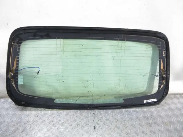 Luna trasera Mercedes W205 OEM 205/080 Usada image 4