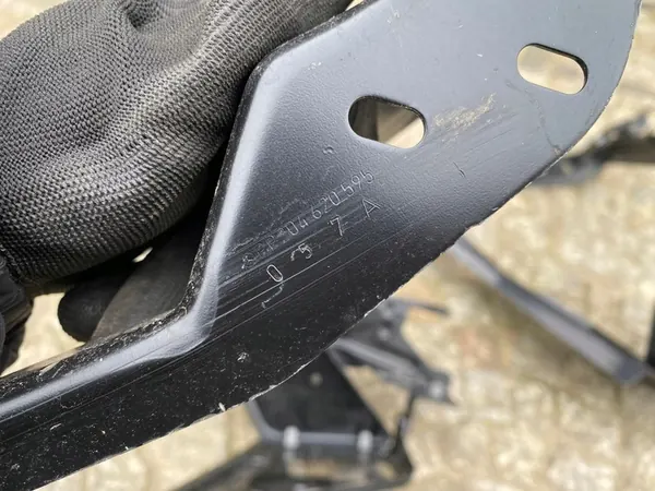 MERCEDES 204 C CLASS SUPPORTO SINISTRO 2046201191 OEM image 9