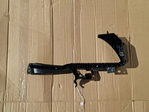 SUBARU LEGACY 2014-2018 Support de Pare-chocs Gauche 57707AL070 image 3