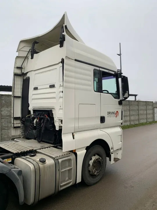 Kabinirunko + Makuuhuoneen Ovi MAN OE TGX:lle image 7