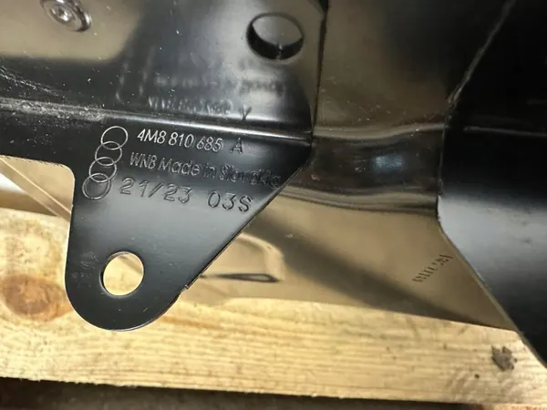 OEM 4IX000555 Linker voor dorpel Audi Q8 4M8 image 4