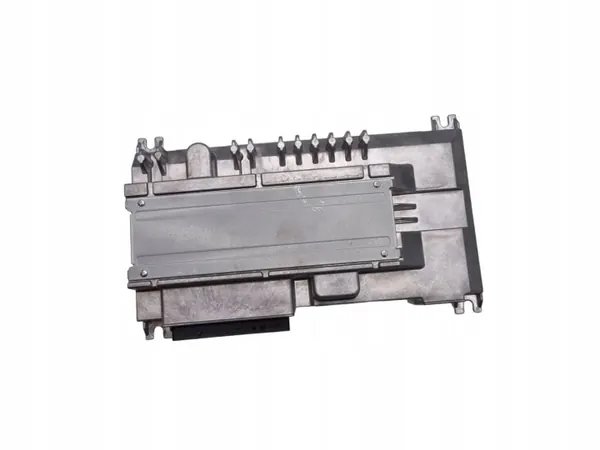 Amplificador Audi OE 4N0035223A usado image 2