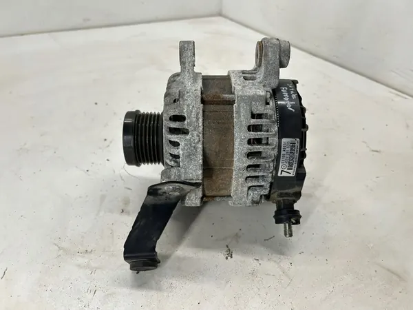 Vaihtovirtageneraattori SUBARU OUTBACK 2.5L bensiini 2021 OEM 23700AB051 image 3